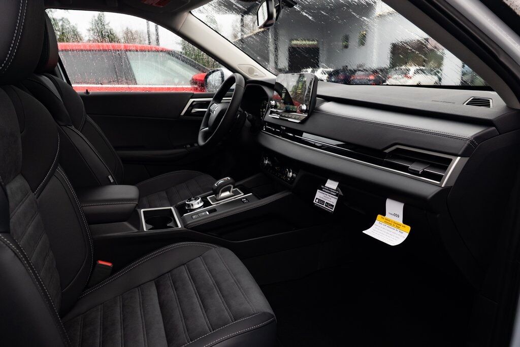 2025 Mitsubishi Outlander PHEV SE Milwaukie OR