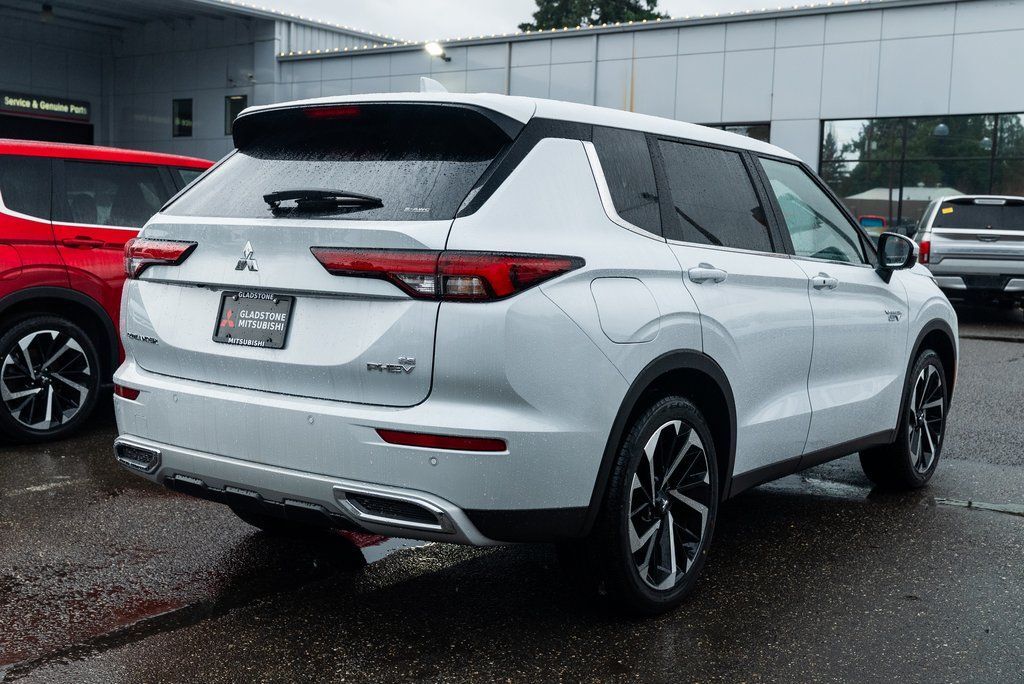 2025 Mitsubishi Outlander PHEV SE Milwaukie OR