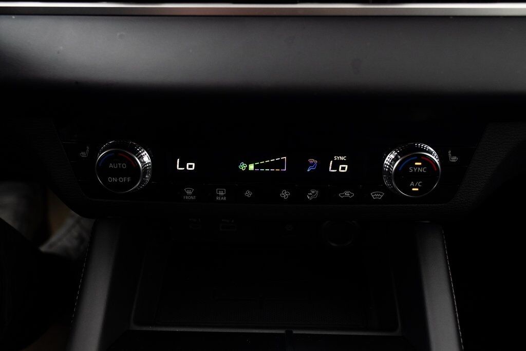 2025 Mitsubishi Outlander PHEV SE Milwaukie OR