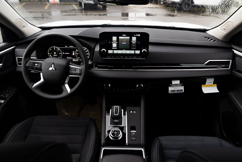 2025 Mitsubishi Outlander PHEV SE Milwaukie OR