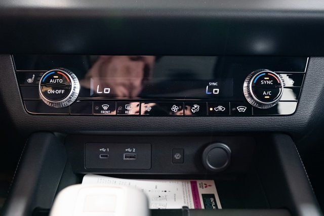 2025 Mitsubishi Outlander PHEV SE Milwaukie OR