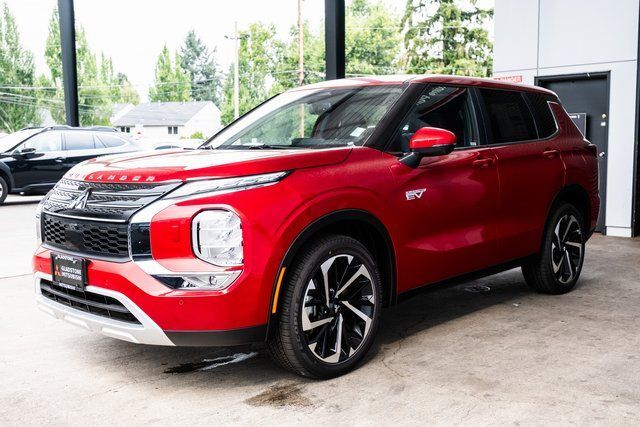 2025 Mitsubishi Outlander PHEV SE Milwaukie OR