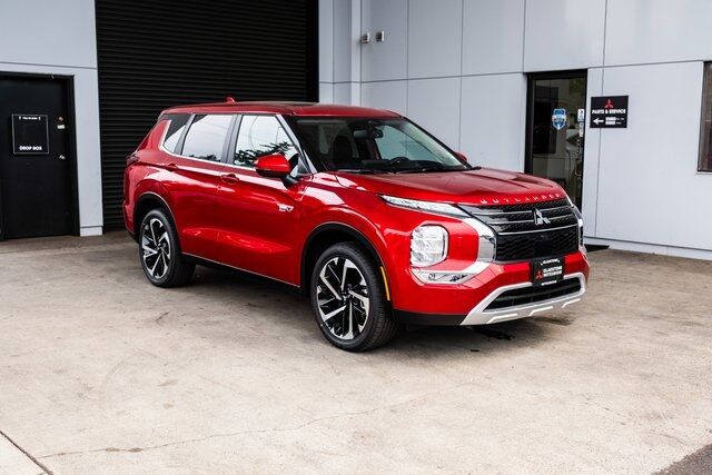 2025 Mitsubishi Outlander PHEV SE Milwaukie OR