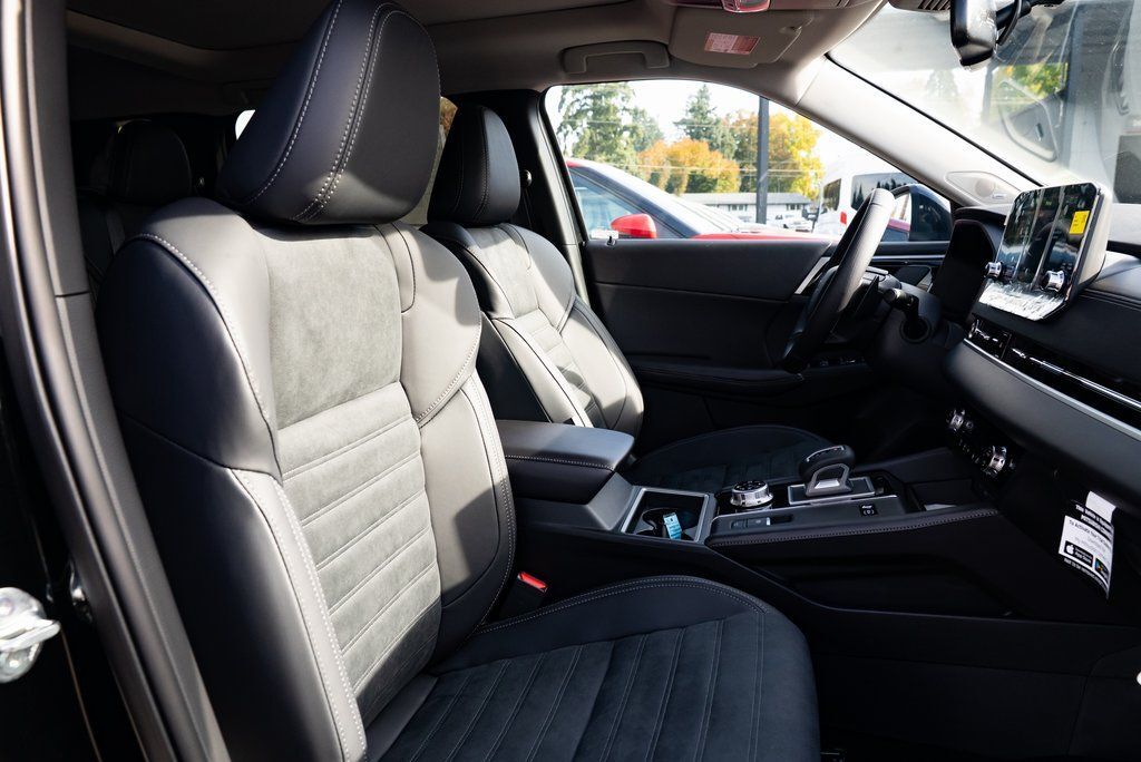 2025 Mitsubishi Outlander PHEV SE Milwaukie OR