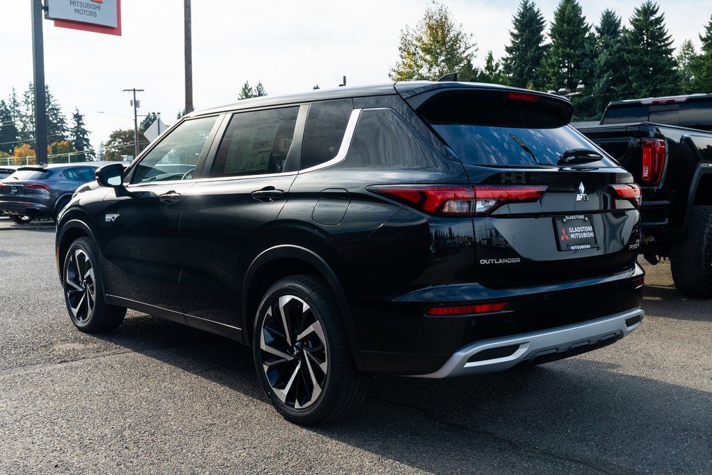 2025 Mitsubishi Outlander PHEV SE Milwaukie OR