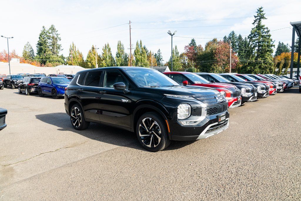 2025 Mitsubishi Outlander PHEV SE Milwaukie OR