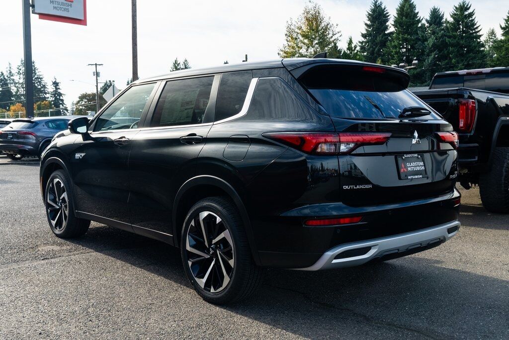 2025 Mitsubishi Outlander PHEV SE Milwaukie OR