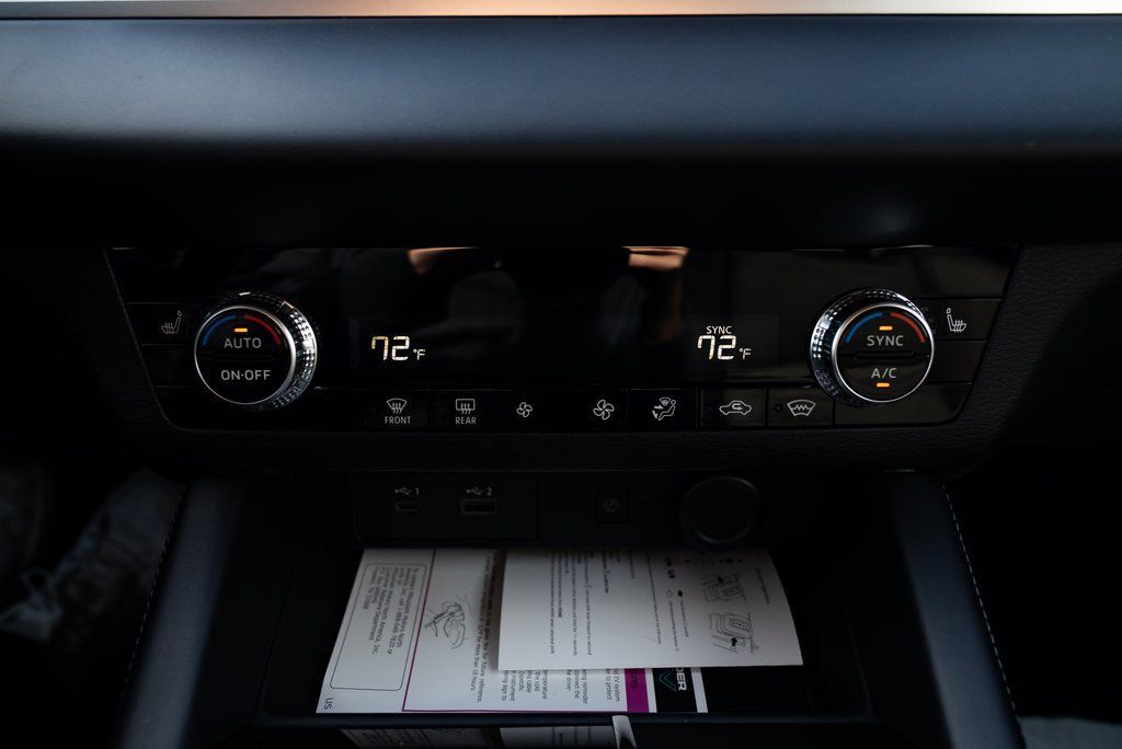 2025 Mitsubishi Outlander PHEV SE Milwaukie OR