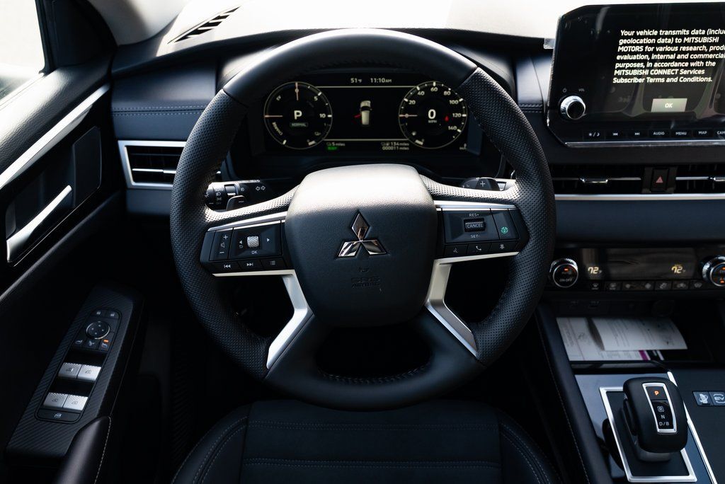 2025 Mitsubishi Outlander PHEV SE Milwaukie OR