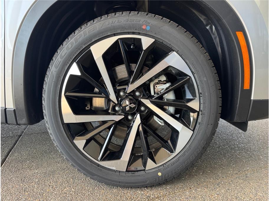 2025 Mitsubishi Outlander PHEV SE Sport Utility 4D Folsom CA