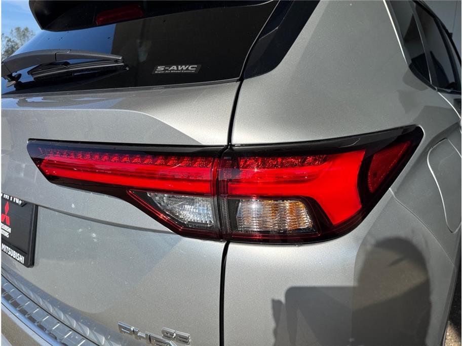 2025 Mitsubishi Outlander PHEV SE Sport Utility 4D Folsom CA