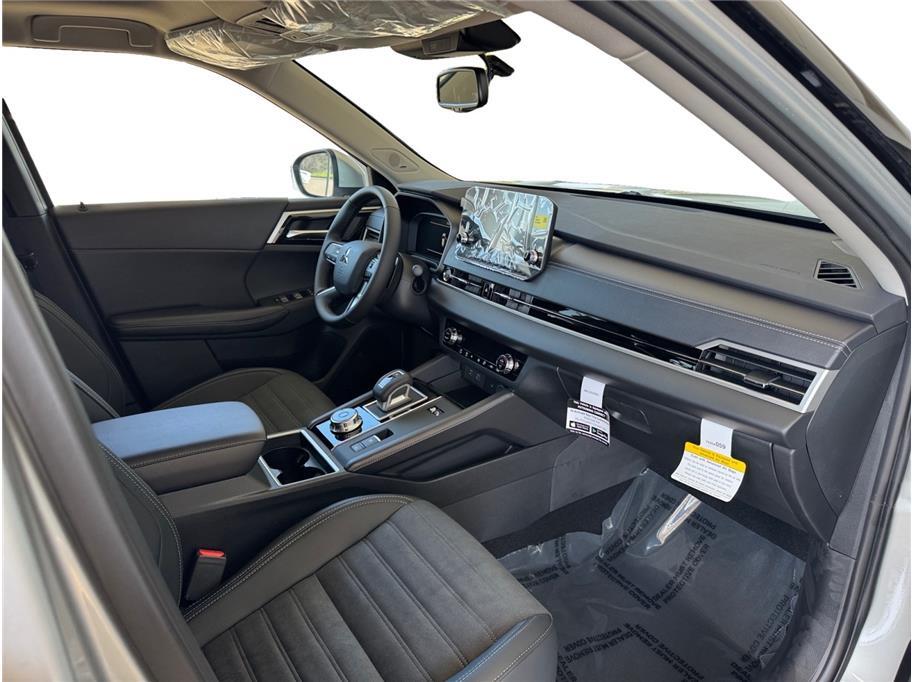 2025 Mitsubishi Outlander PHEV SE Sport Utility 4D Folsom CA