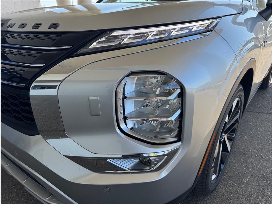 2025 Mitsubishi Outlander PHEV SE Sport Utility 4D Folsom CA