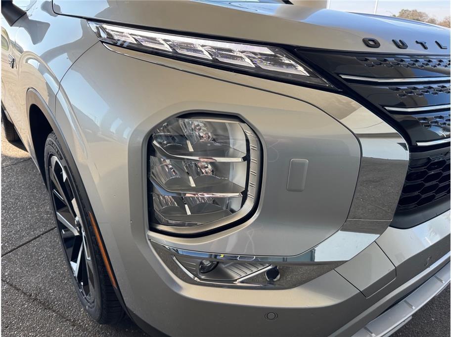2025 Mitsubishi Outlander PHEV SE Sport Utility 4D Folsom CA