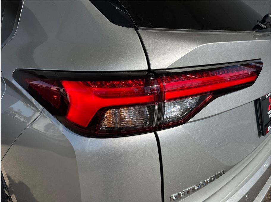 2025 Mitsubishi Outlander PHEV SE Sport Utility 4D Folsom CA