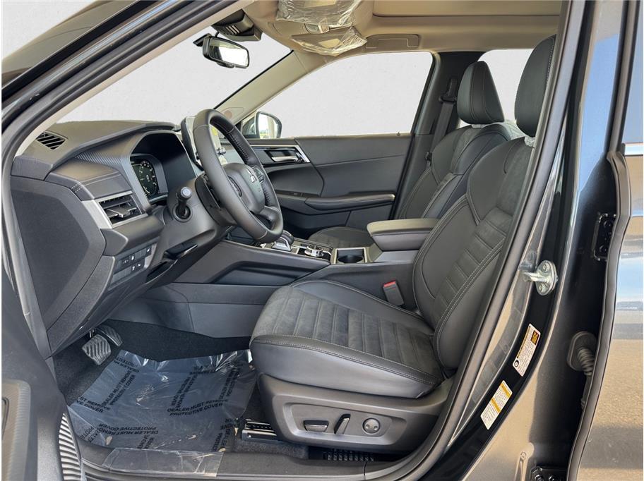 2025 Mitsubishi Outlander PHEV SE Sport Utility 4D Folsom CA