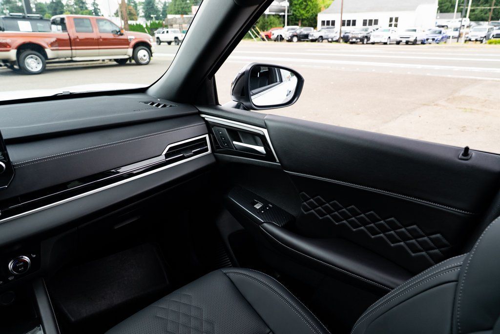 2025 Mitsubishi Outlander PHEV SEL Black Edition Milwaukie OR