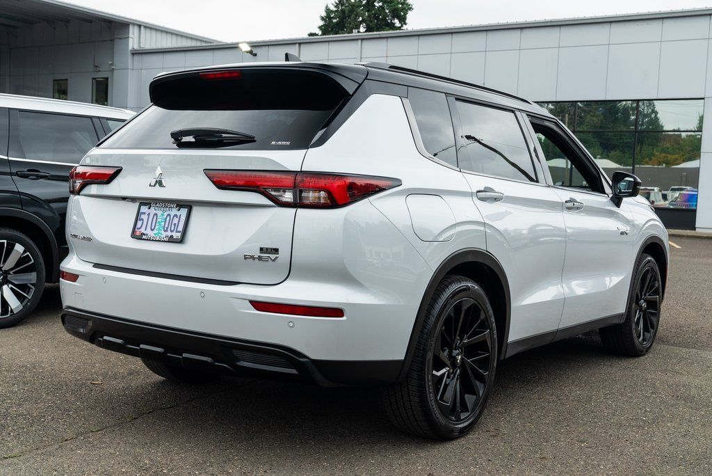 2025 Mitsubishi Outlander PHEV SEL Black Edition Milwaukie OR