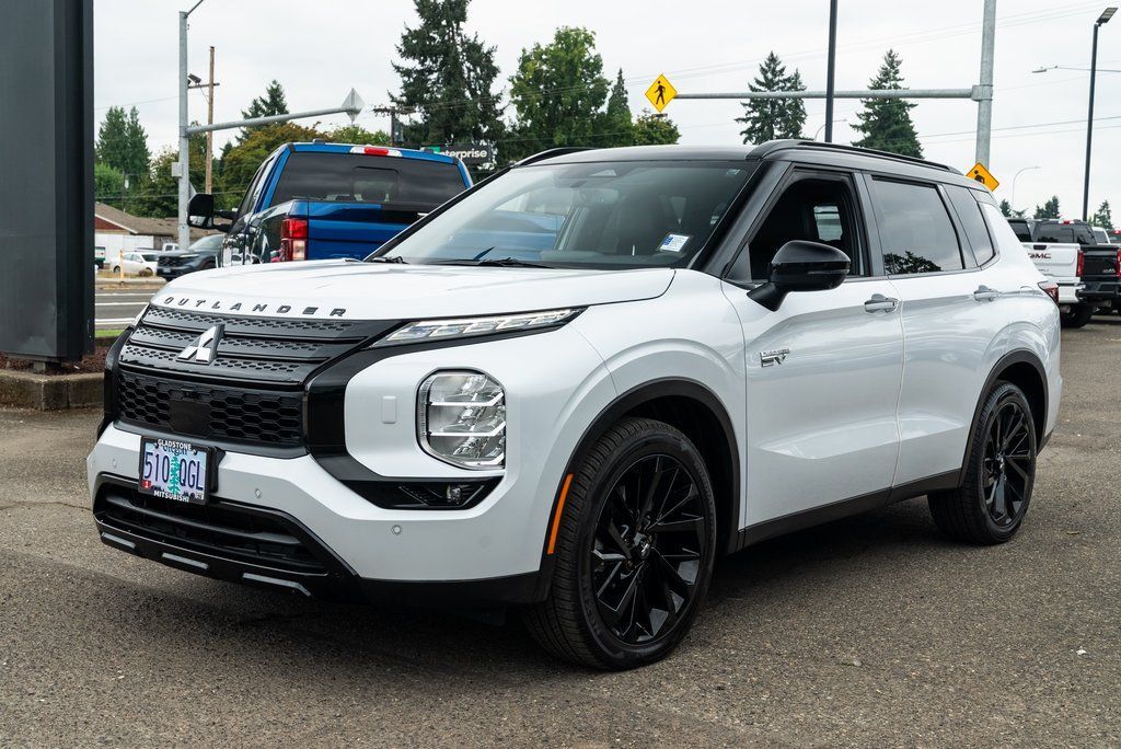 2025 Mitsubishi Outlander PHEV SEL Black Edition Milwaukie OR