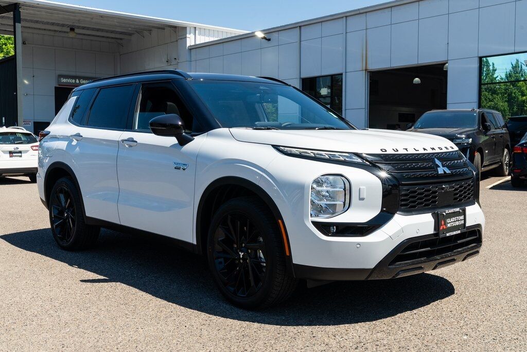 2025 Mitsubishi Outlander PHEV SEL Black Edition