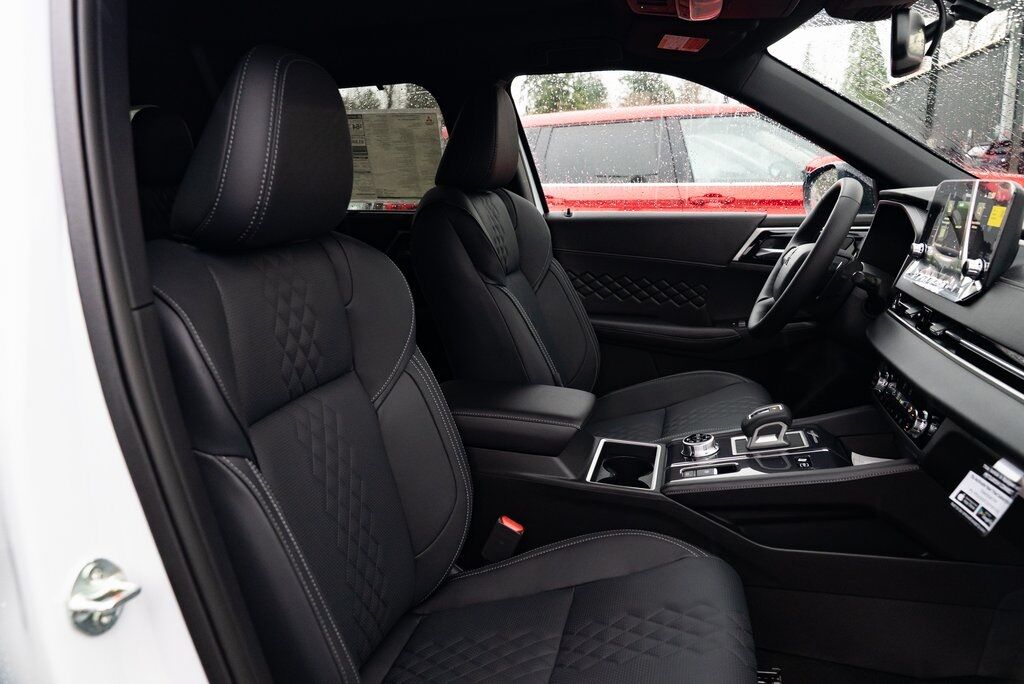 2025 Mitsubishi Outlander PHEV SEL Black Edition Milwaukie OR