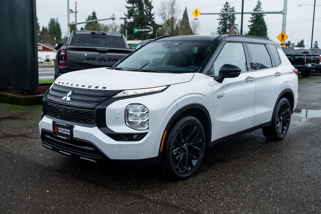 2025 Mitsubishi Outlander PHEV SEL Black Edition Milwaukie OR