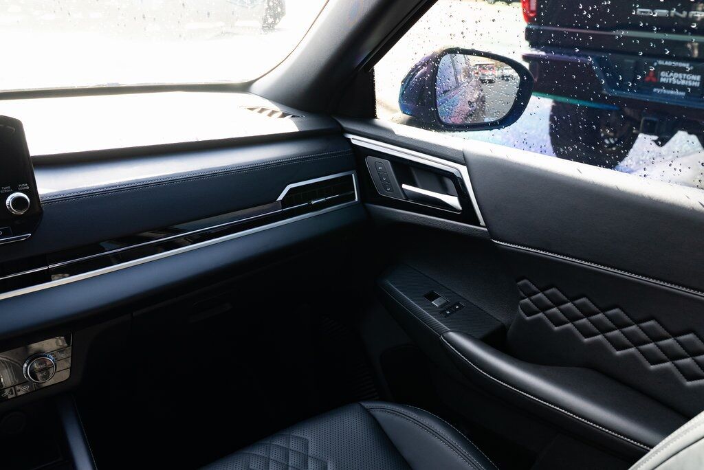 2025 Mitsubishi Outlander PHEV SEL Black Edition Milwaukie OR