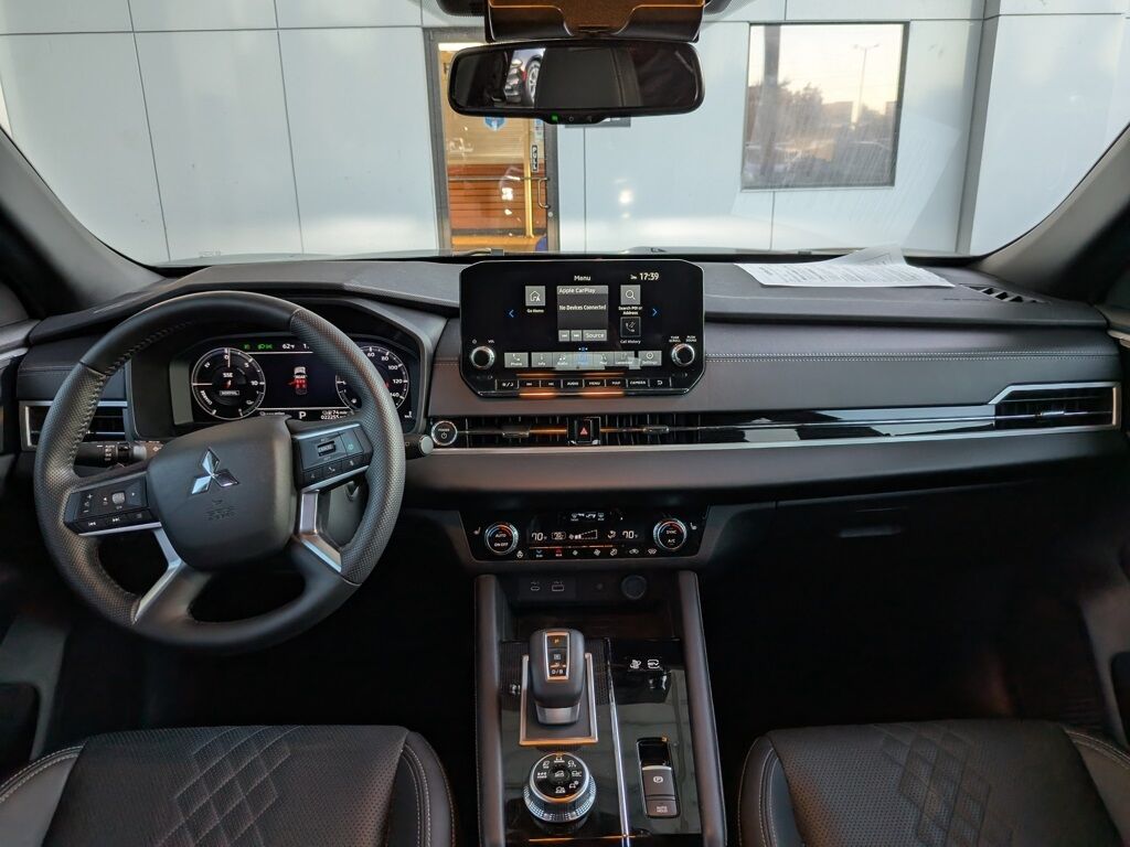 2025 Mitsubishi Outlander PHEV SEL Black Edition Milwaukie OR