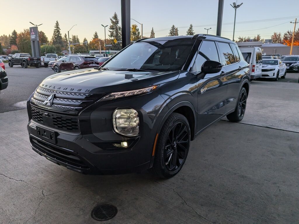2025 Mitsubishi Outlander PHEV SEL Black Edition Milwaukie OR