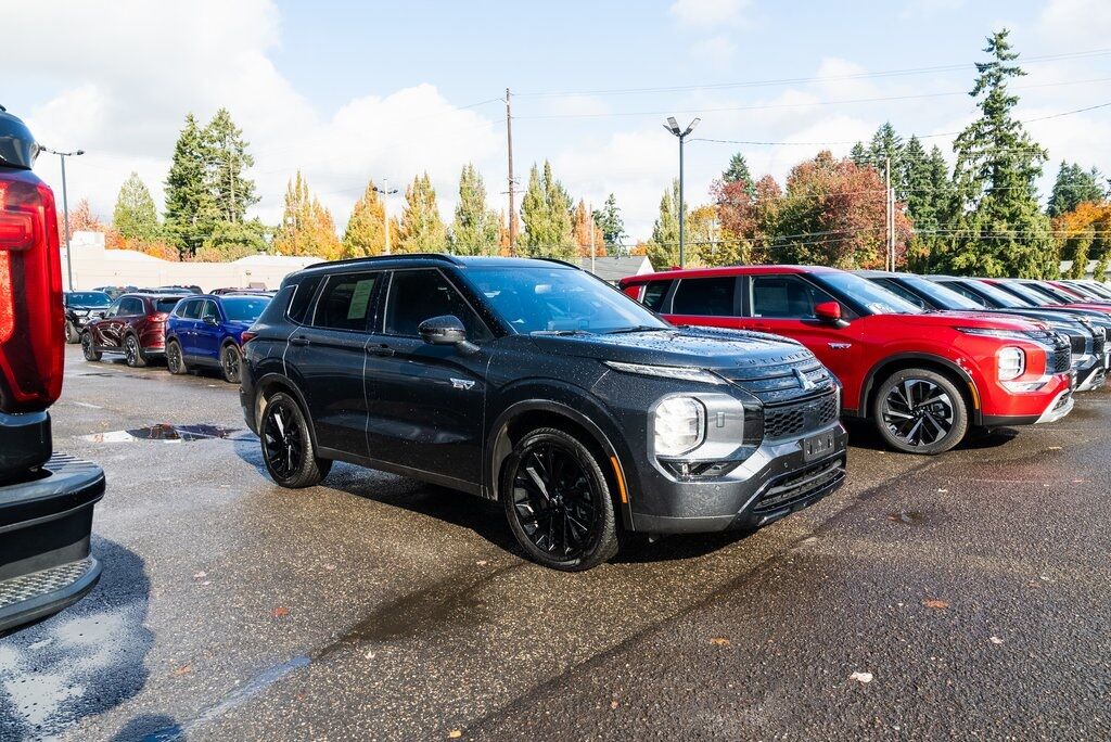 2025 Mitsubishi Outlander PHEV SEL Black Edition Milwaukie OR