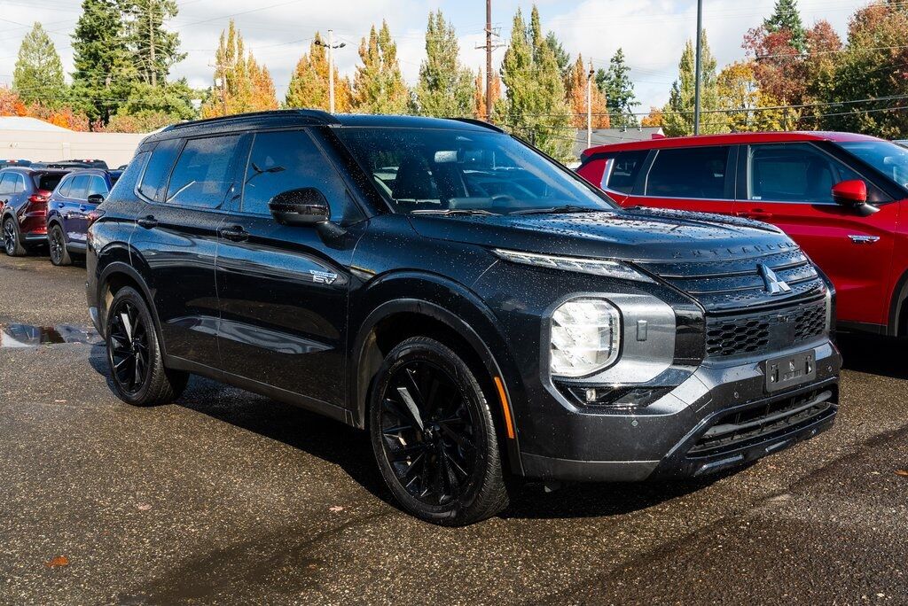 2025 Mitsubishi Outlander PHEV SEL Black Edition