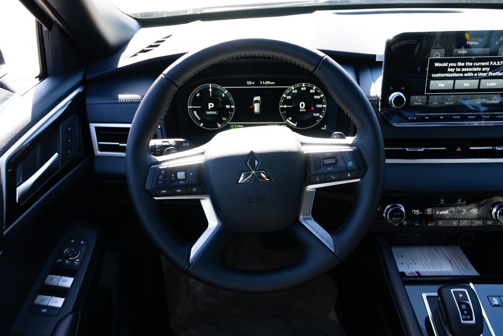 2025 Mitsubishi Outlander PHEV SEL Black Edition Milwaukie OR