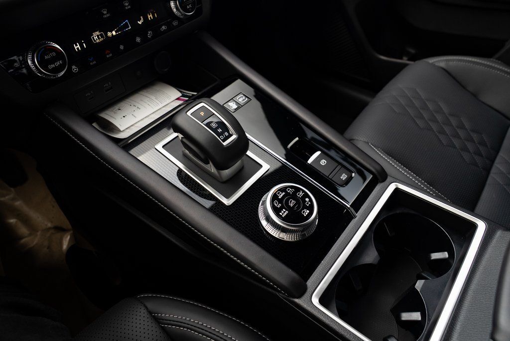 2025 Mitsubishi Outlander PHEV SEL Black Edition Milwaukie OR