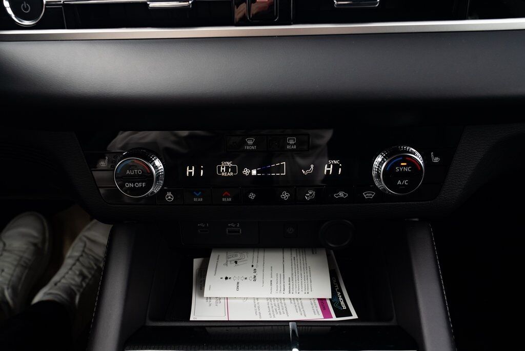 2025 Mitsubishi Outlander PHEV SEL Black Edition Milwaukie OR