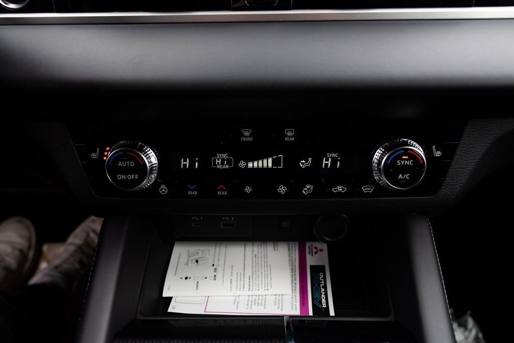 2025 Mitsubishi Outlander PHEV SEL Black Edition Milwaukie OR