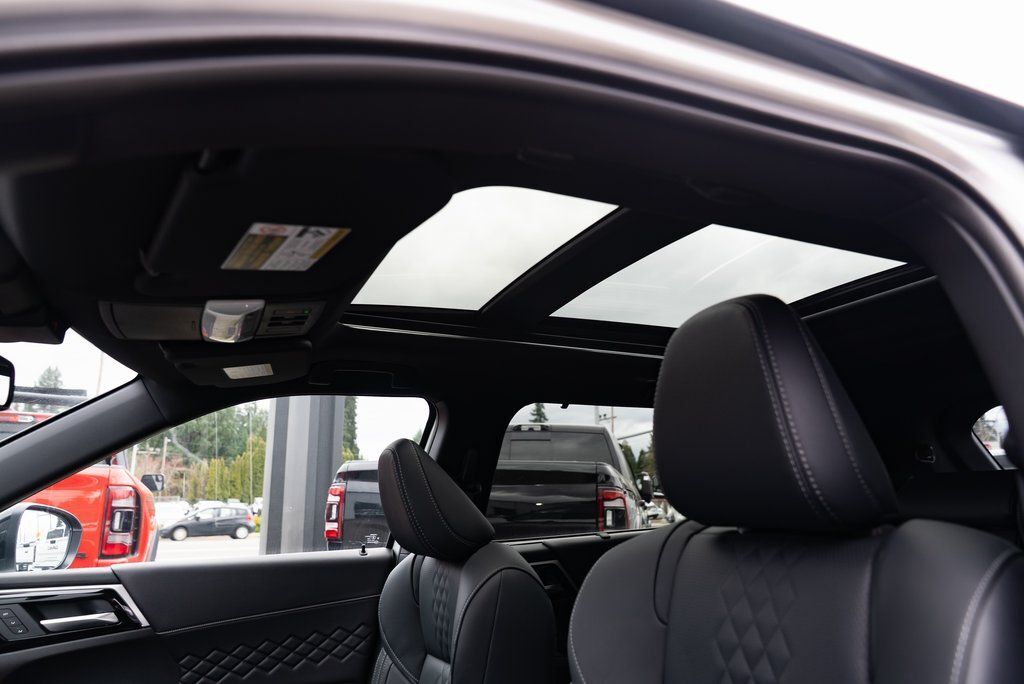 2025 Mitsubishi Outlander PHEV SEL Black Edition Milwaukie OR