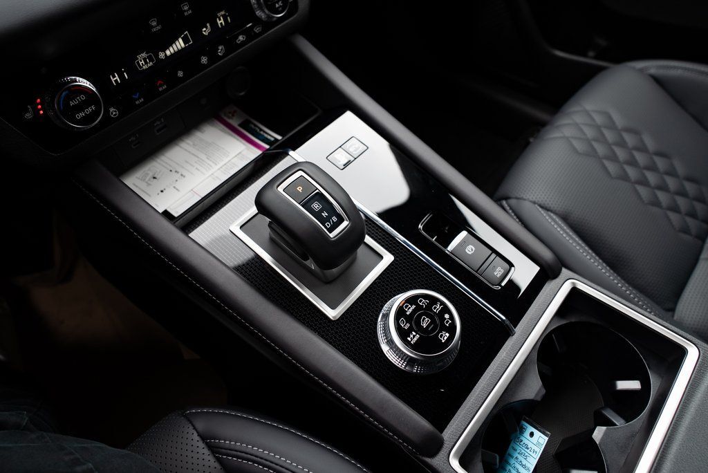 2025 Mitsubishi Outlander PHEV SEL Black Edition Milwaukie OR