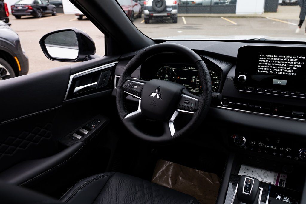 2025 Mitsubishi Outlander PHEV SEL Black Edition Milwaukie OR