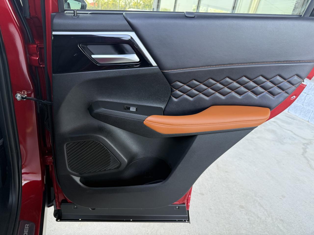 2025 Mitsubishi Outlander PHEV SEL Knoxville TN