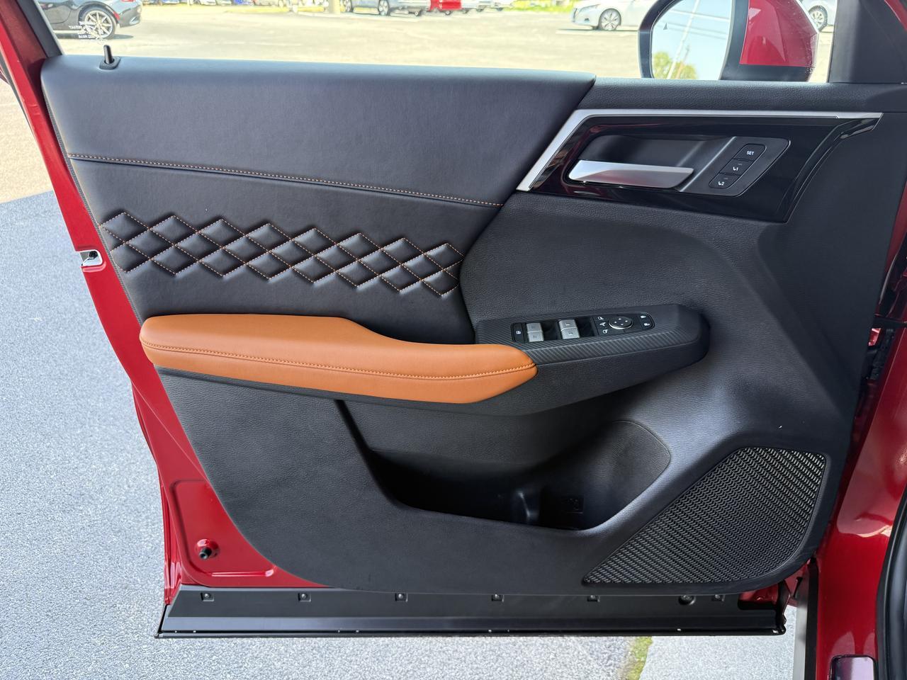 2025 Mitsubishi Outlander PHEV SEL Knoxville TN