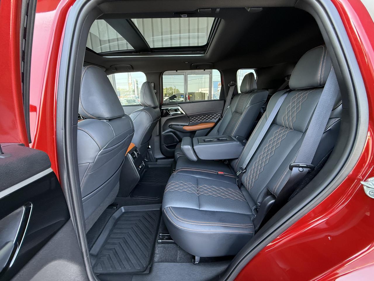 2025 Mitsubishi Outlander PHEV SEL Knoxville TN