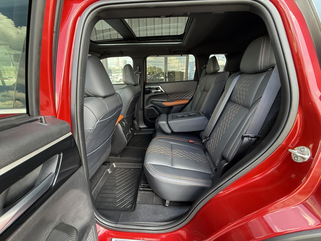 2025 Mitsubishi Outlander PHEV SEL Knoxville TN