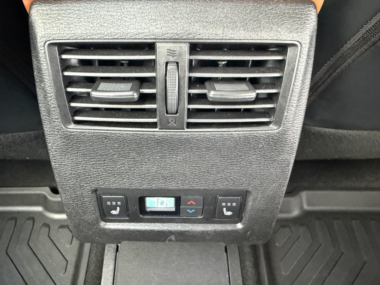 2025 Mitsubishi Outlander PHEV SEL Knoxville TN