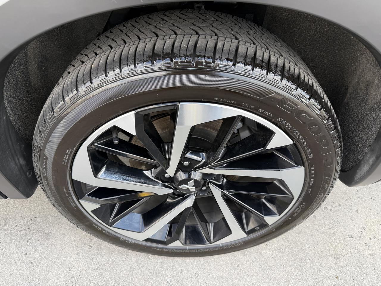 2025 Mitsubishi Outlander PHEV SEL Platinum Edition Knoxville TN