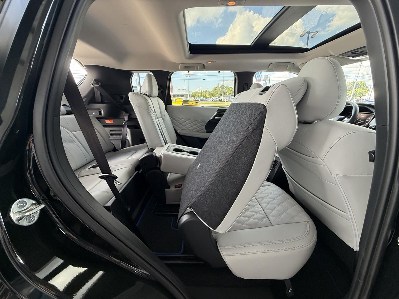 2025 Mitsubishi Outlander PHEV SEL Platinum Edition Knoxville TN