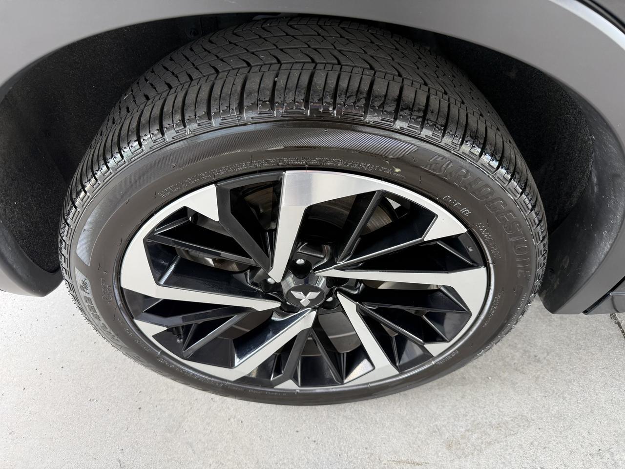 2025 Mitsubishi Outlander PHEV SEL Platinum Edition Knoxville TN