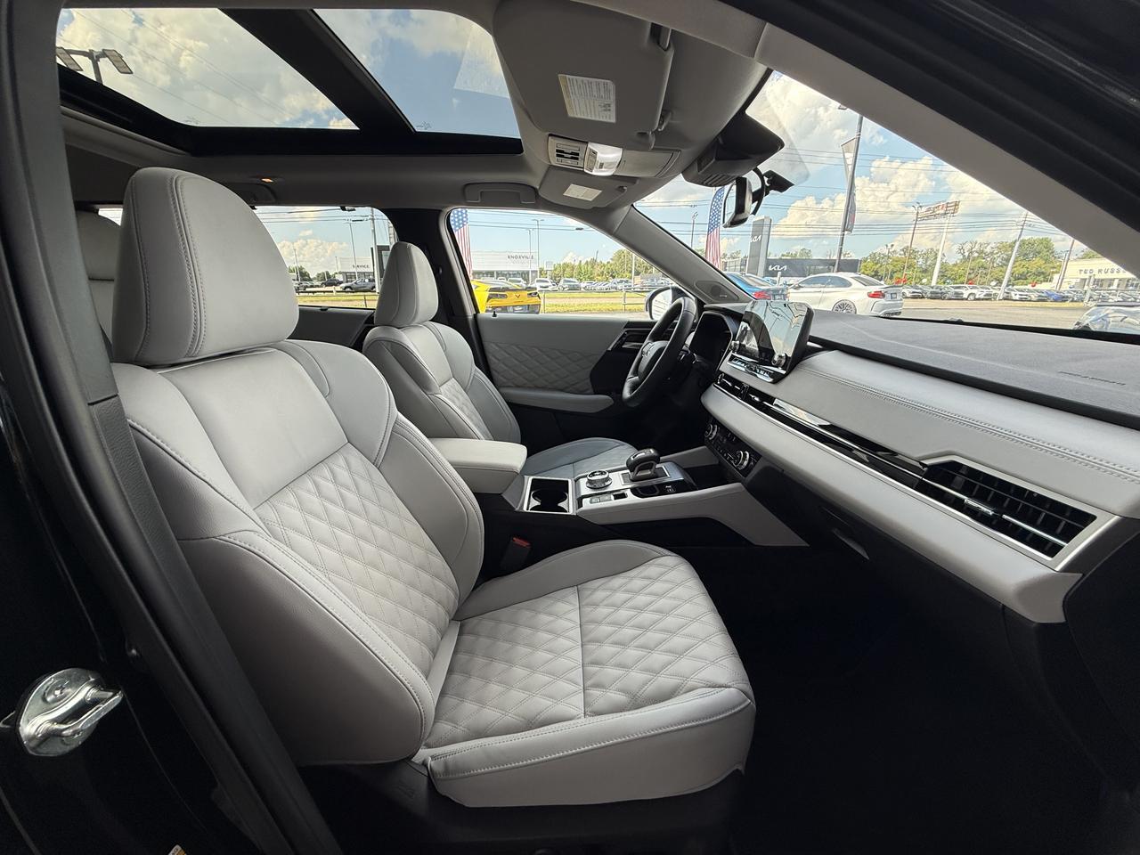 2025 Mitsubishi Outlander PHEV SEL Platinum Edition Knoxville TN
