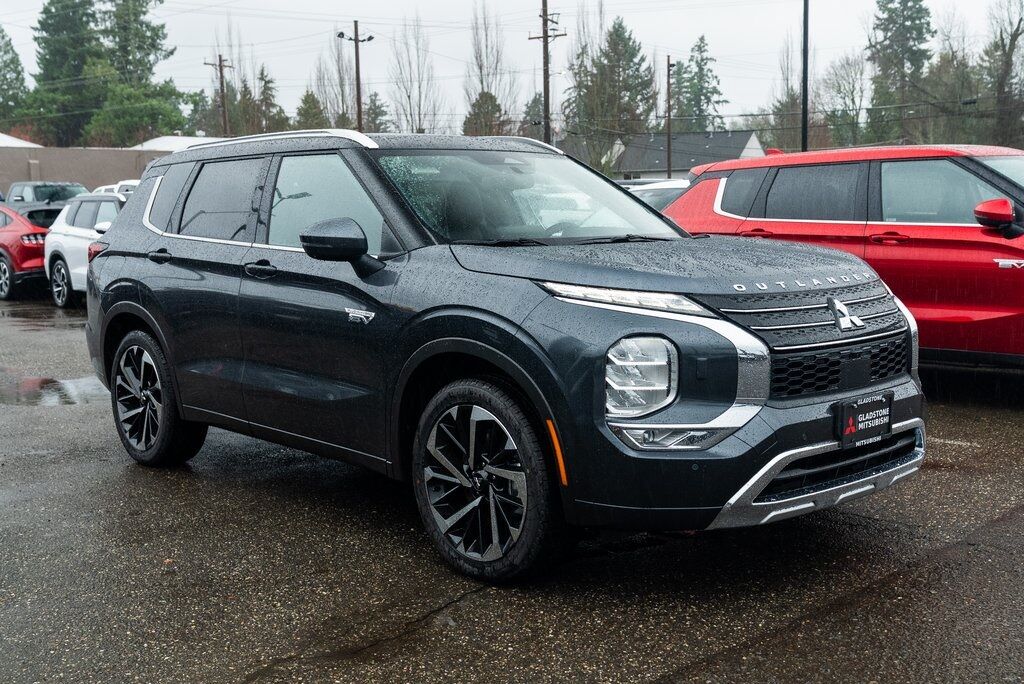 2025 Mitsubishi Outlander PHEV SEL