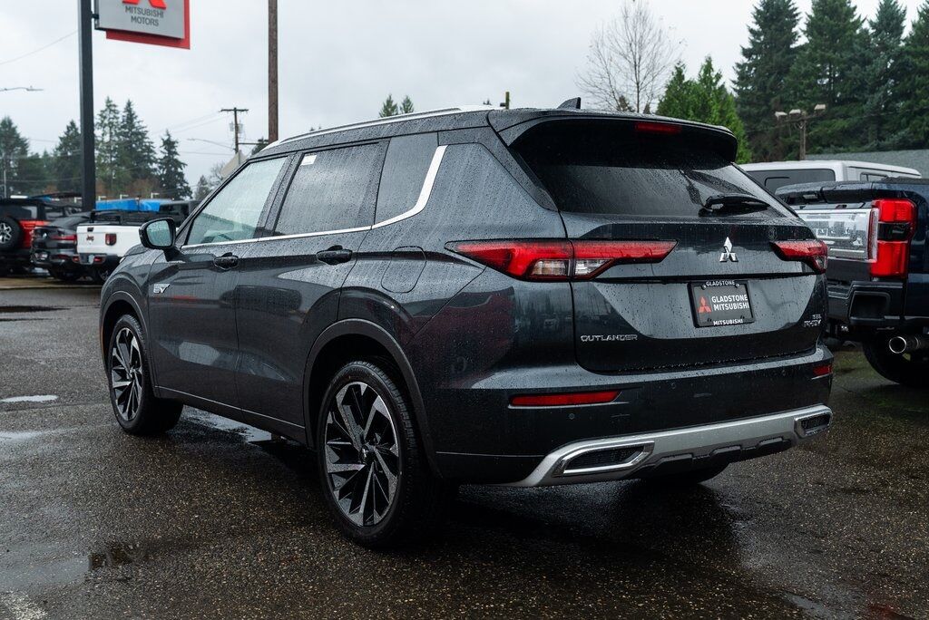 2025 Mitsubishi Outlander PHEV SEL Milwaukie OR