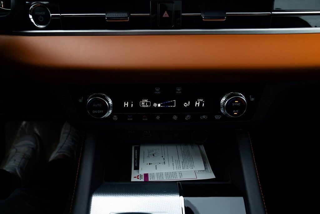 2025 Mitsubishi Outlander PHEV SEL Milwaukie OR